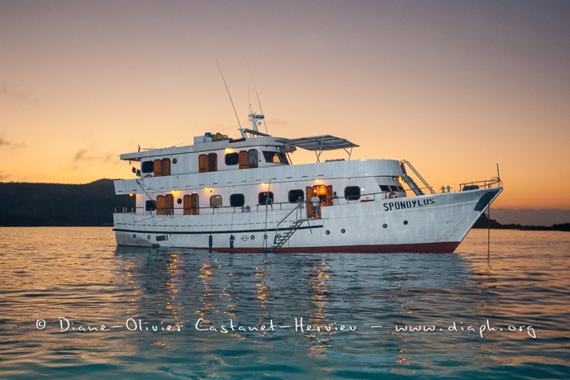 Bateau de croisière aux Galapagos